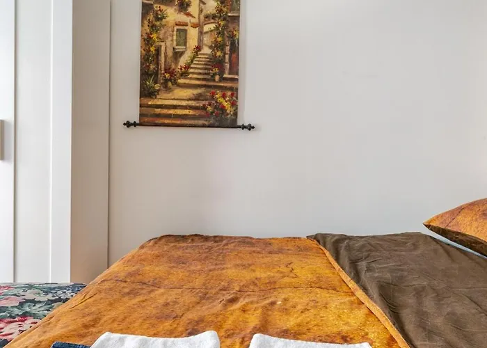 B Center Charming On The Canal * Amsterdam