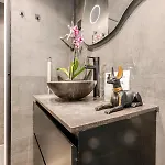 B Center Charming On The Canal Bed & Breakfast Amsterdam