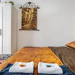 B Center Charming On The Canal * Amsterdam