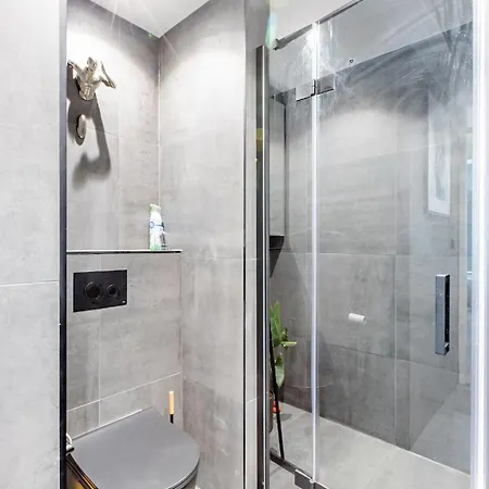 B Center Charming On The Canal * אמסטרדם